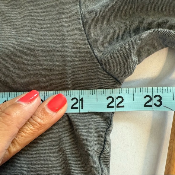 Aerie Distressed V Neck Boyfriend T Shirt Smoked Gray Short Sleeve Top Size Smal - Picture 12 of 12